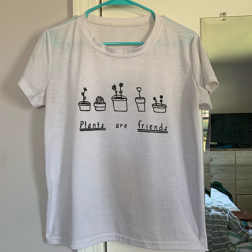 “Plants are friends” tee